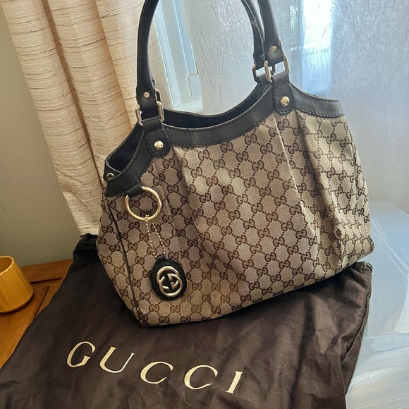 Gucci Handbags - 💥FINAL SALE!!!!!Gucci Sukey Canvas Medium Brown Tote, Authentic
